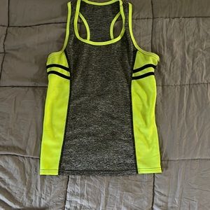 Medium active wear Top